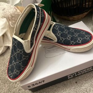 Gucci denim tennis shoes